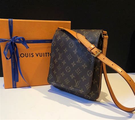 louis vuitton 1945 2000|louis vuitton company.